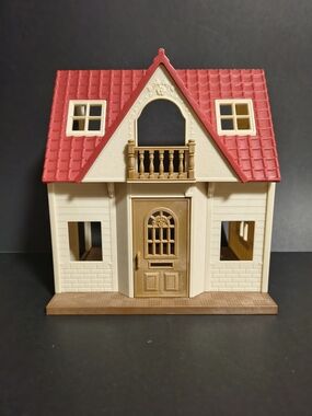 Calico Critters Red Roof Cozy Cottage Starter Home Sylvanian Families Doll House